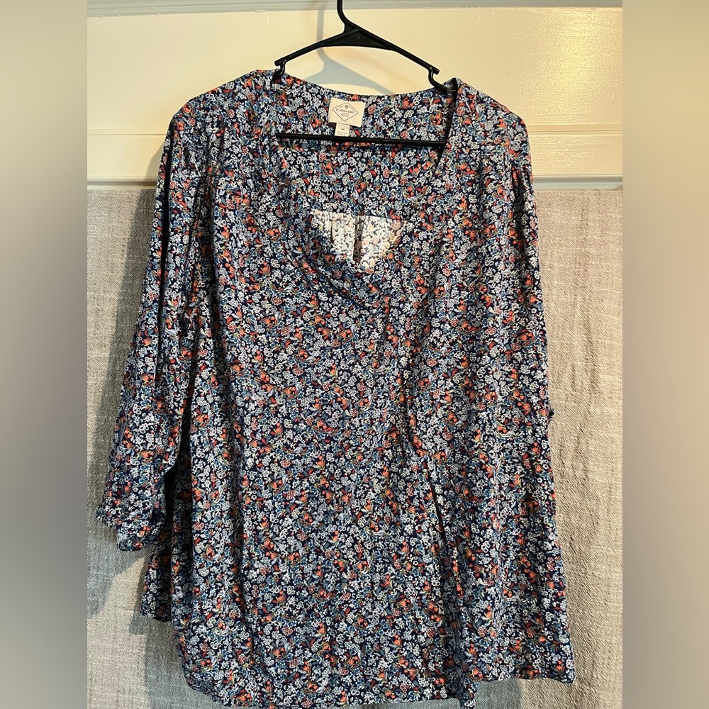 Women’s Flowery Top